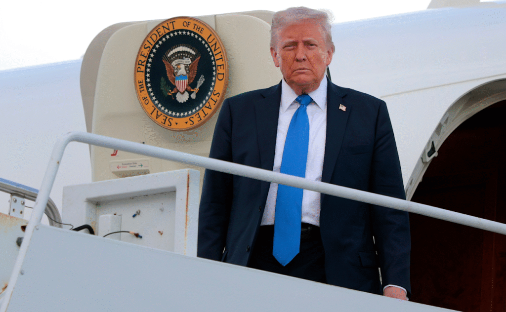Trump Accepts a $400 Million Jet From Qatar